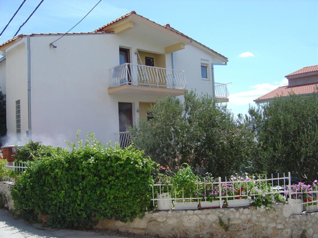 Apartments Bilic Nemira Omiš Exterior foto